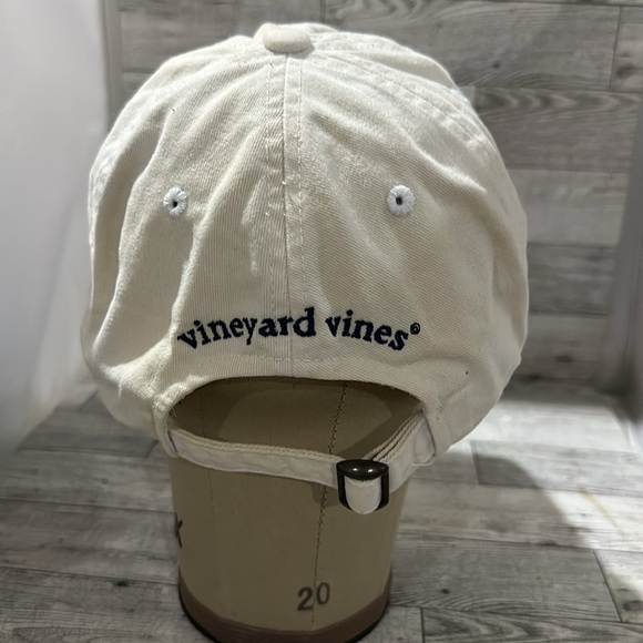 Vineyard vines cream distressed baseball cap hat - Picture 4 of 7